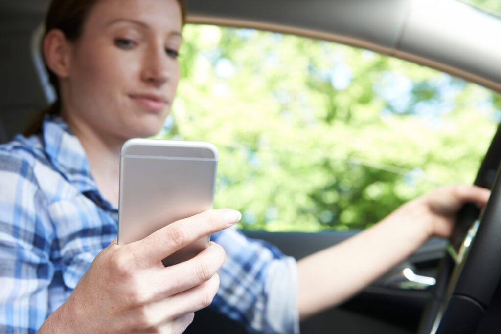 distracted driving car accidents